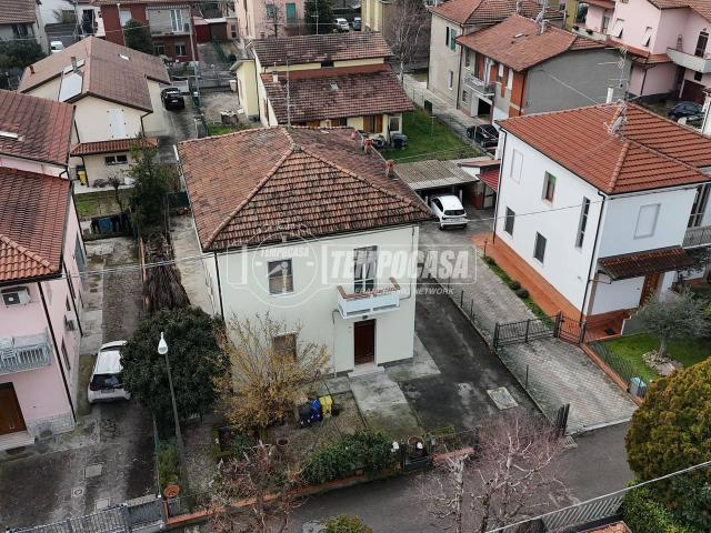 Casa indipendente in vendita a Forli'