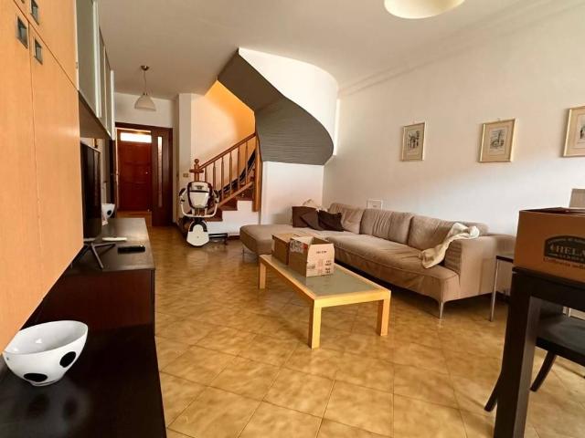 Casa indipendente in vendita a Forlì FC