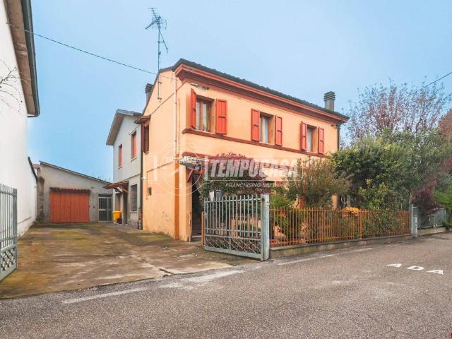 Casa indipendente in vendita a Forlimpopoli FC