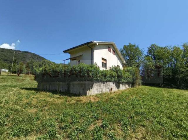 Casa indipendente in vendita a Forno Canavese