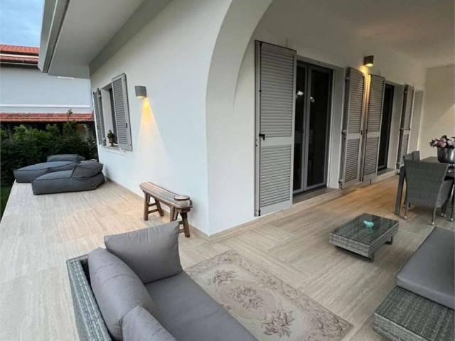 Casa indipendente in vendita a Forte dei Marmi LU
