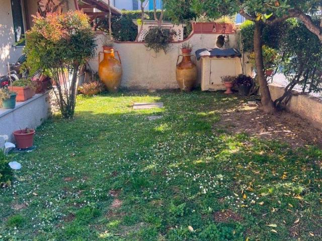 Casa indipendente in vendita a Forte dei Marmi LU