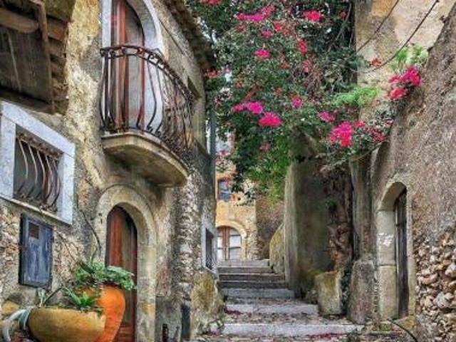 Casa Indipendente in vendita a Forza d'Agrò, Centro