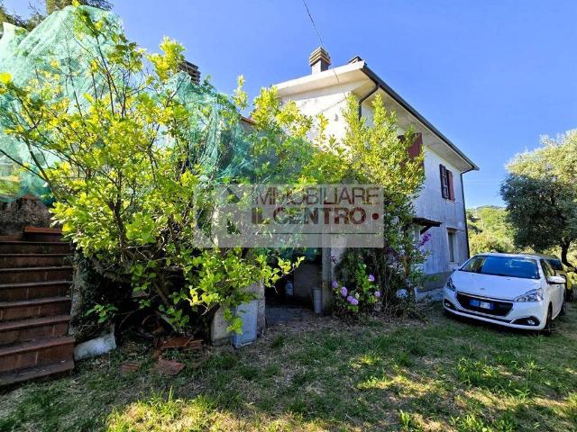 Casa indipendente in vendita a Fosdinovo MS