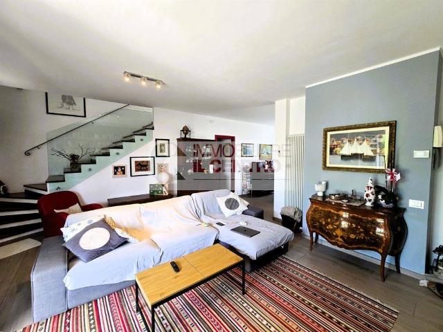 Casa indipendente in vendita a Fosdinovo MS