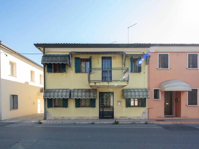 Casa indipendente in vendita a Fossalta di Piave VE