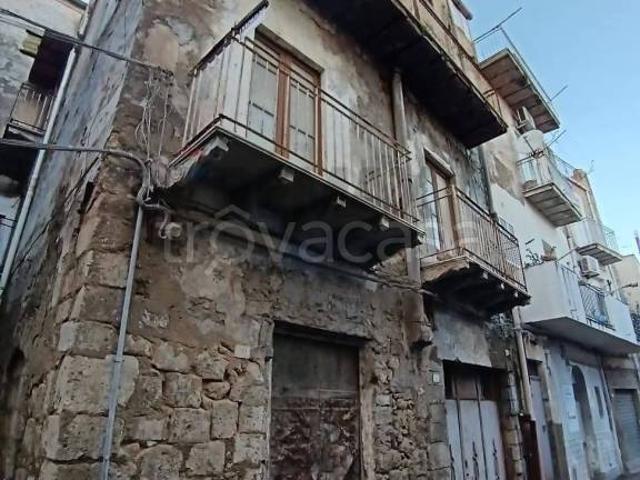 Casa indipendente in vendita a Favara