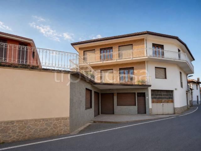 Casa indipendente in vendita a Favria via Matteo Tarizzo, 27