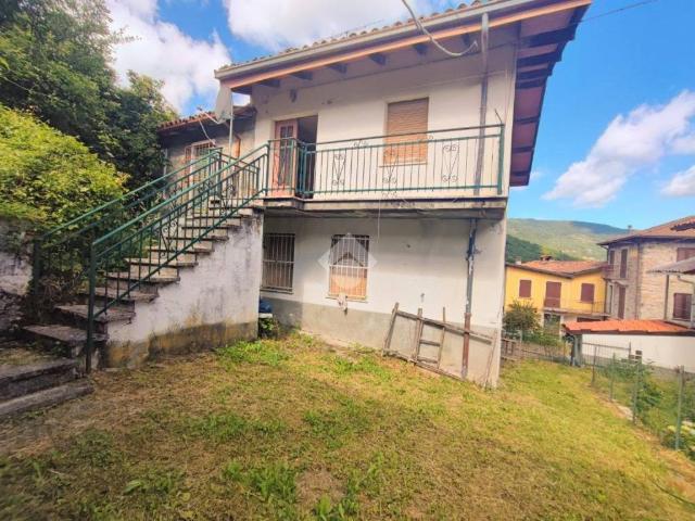 Casa indipendente in vendita a Fabbrica Curone AL