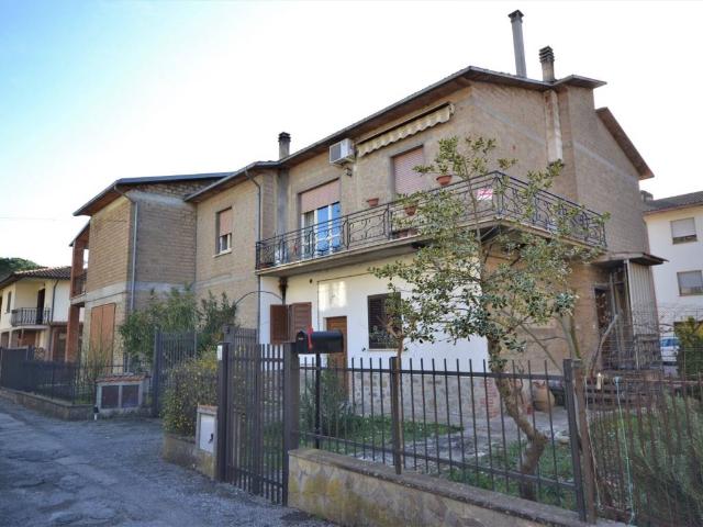 Casa indipendente in vendita a Fabro TR