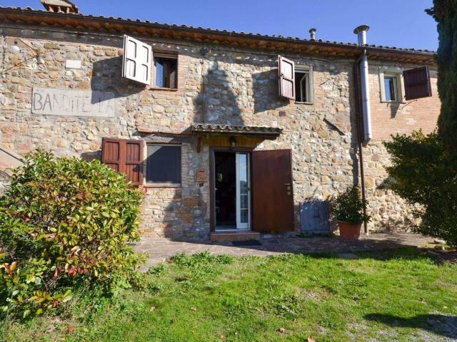 Casa indipendente in vendita a Fabro TR