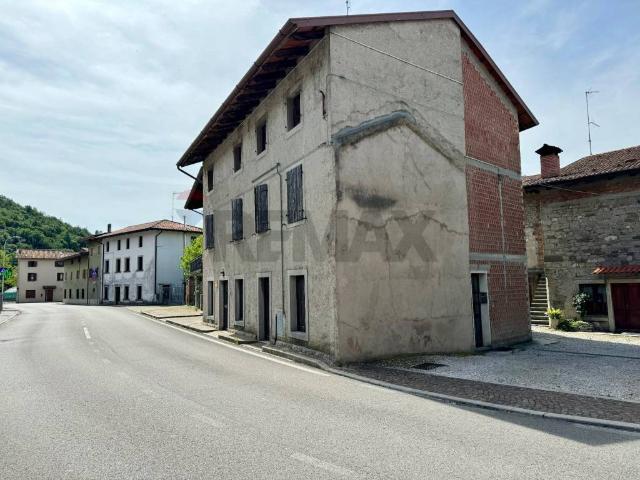 Casa indipendente in vendita a Faedis UD