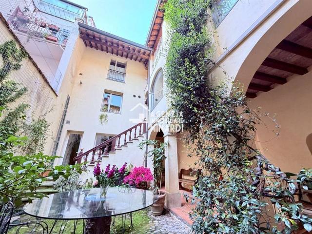 Casa indipendente in vendita a Faenza