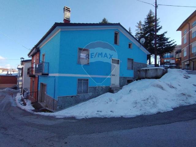 Casa indipendente in vendita a Faeto