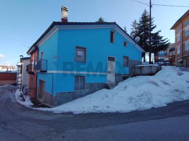 Casa indipendente in vendita a Faeto FG