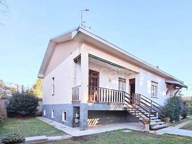Casa indipendente in vendita a Fagnano Olona via Milazzo 23