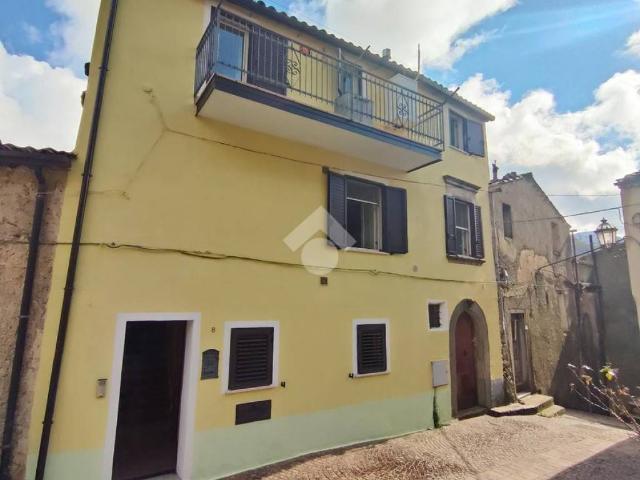 Casa indipendente in vendita a Falconara Albanese CS