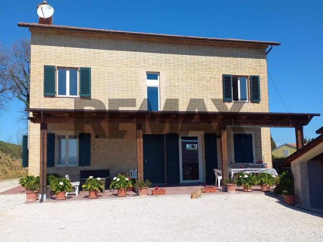 Casa indipendente in vendita a Falerone