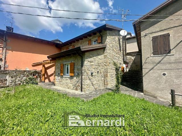 Casa indipendente in vendita a Fanano MO