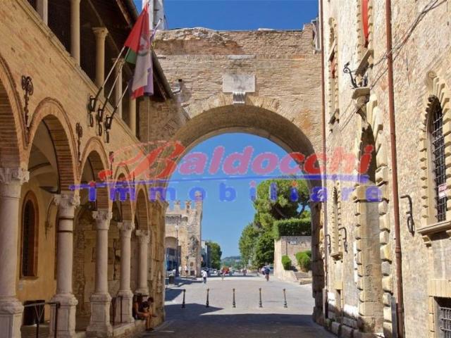 Casa indipendente in vendita a Fano, Centro Storico