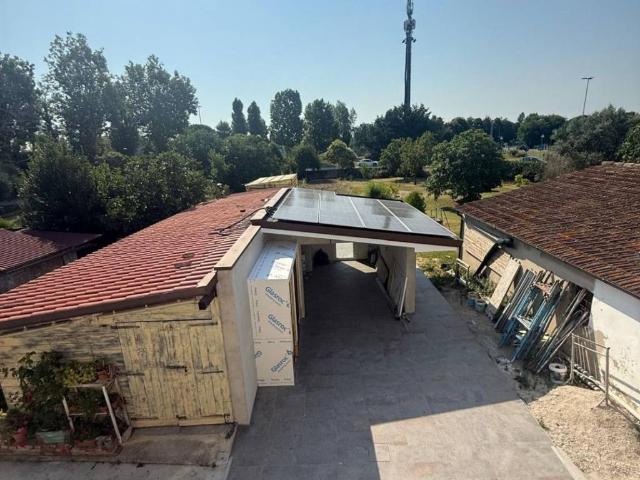 Casa indipendente in vendita a Fano PU
