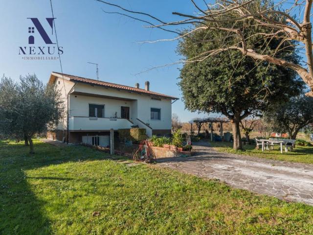 Casa indipendente in vendita a Fano PU