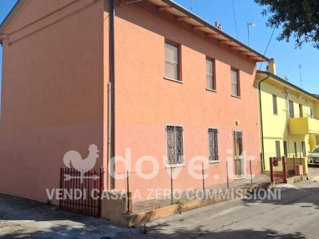 Casa indipendente in vendita a Fano PU