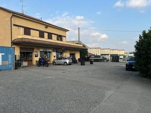Casa indipendente in vendita a Fara Gera d'Adda BG