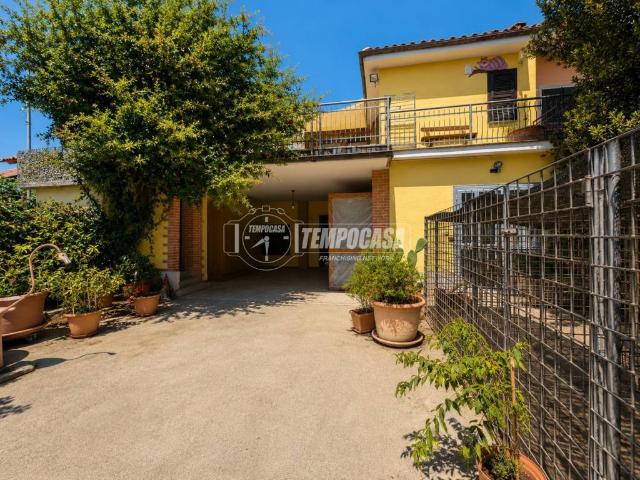 Casa indipendente in vendita a Farigliano CN