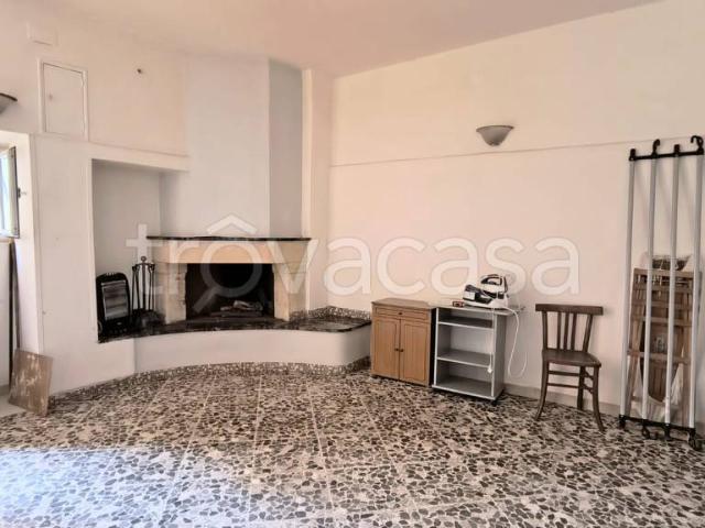 Casa indipendente in vendita a Fasano via Giuseppe Giusti