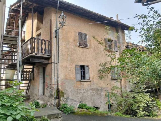 Casa indipendente in vendita a Fénis AO
