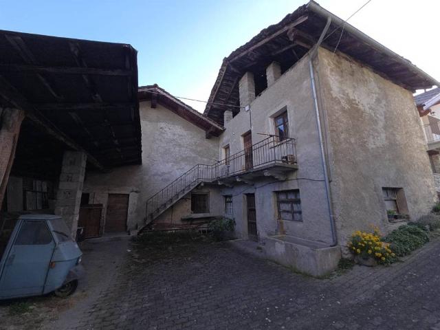 Casa indipendente in vendita a Fénis AO