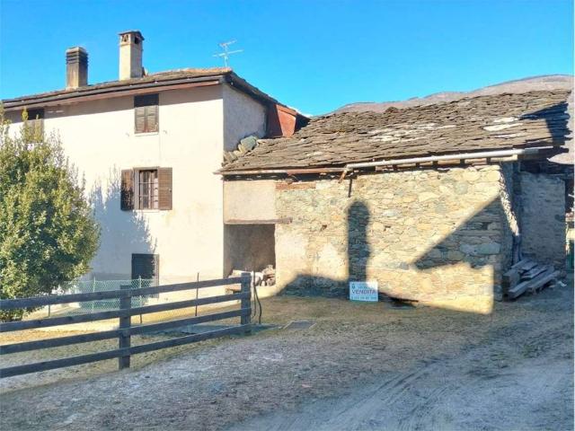 Casa indipendente in vendita a Fénis AO