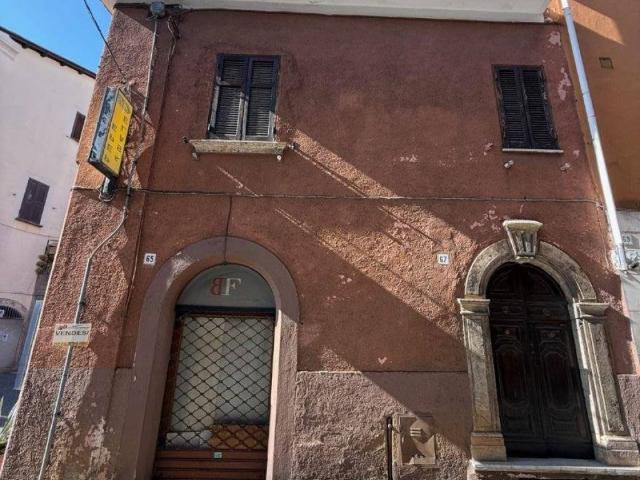 Casa indipendente in vendita a Ferentino FR