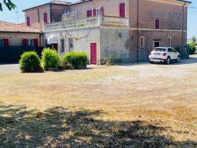 Casa indipendente in vendita a Ferrara