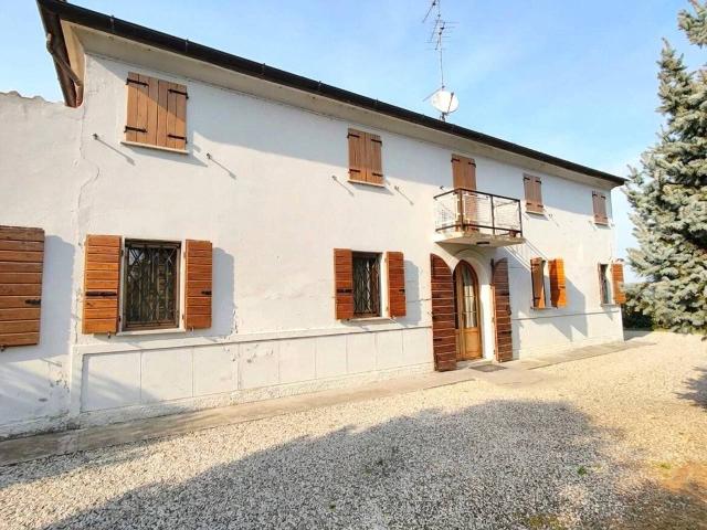 Casa indipendente in vendita a Ferrara