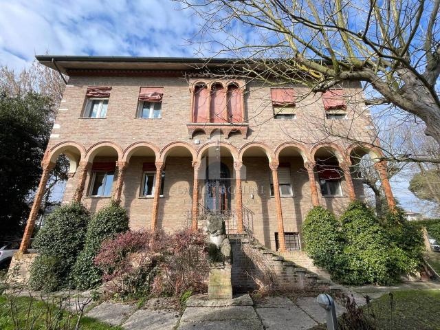 Casa indipendente in vendita a Ferrara