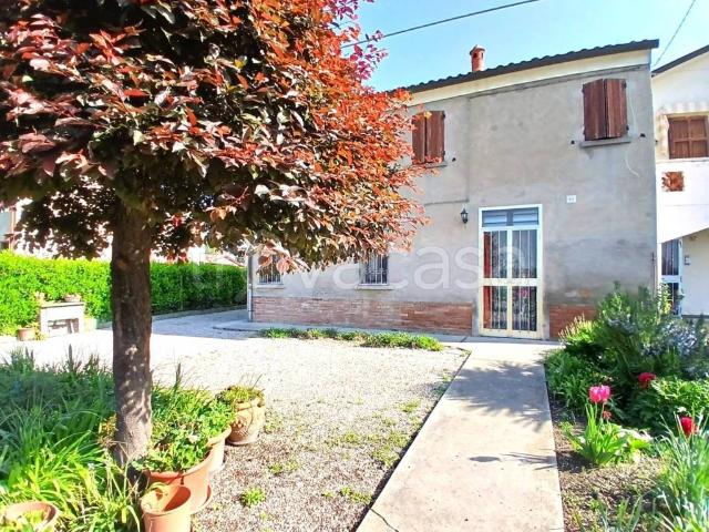Casa indipendente in vendita a Ferrara via del vescovo, 85, San Bartolomeo