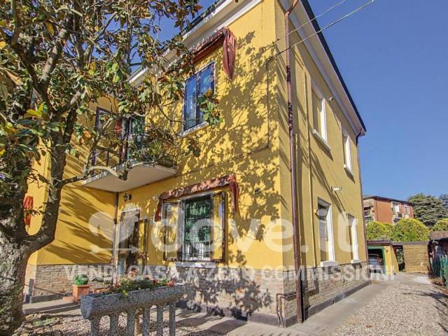 Casa indipendente in vendita a Ferrara, Via Modena