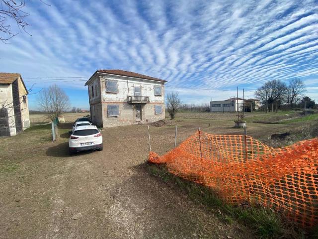 Casa indipendente in vendita a Ferrara FE