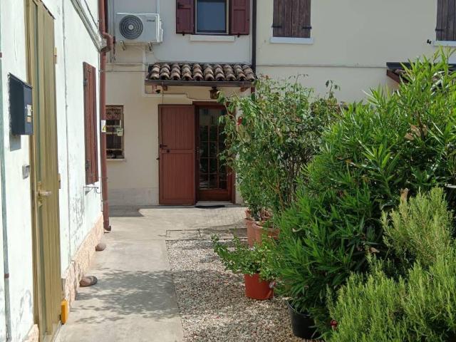 Casa indipendente in vendita a Ferrara FE