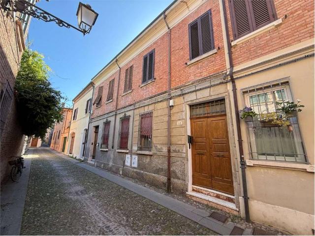 Casa indipendente in vendita a Ferrara FE