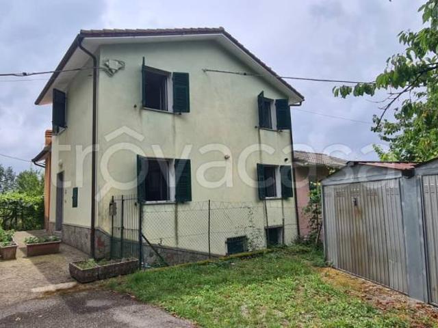 Casa indipendente in vendita a Ferriere, Lumarzo