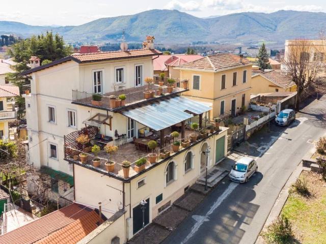 Casa indipendente in vendita a Fiuggi FR