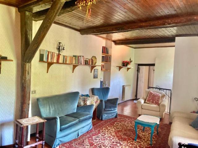 Casa indipendente in vendita a Fiuggi FR