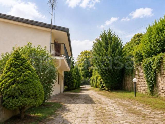 Casa indipendente in vendita a Fiuggi via cupa, 1