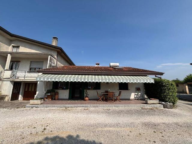 Villa in vendita a Fiume Veneto PN