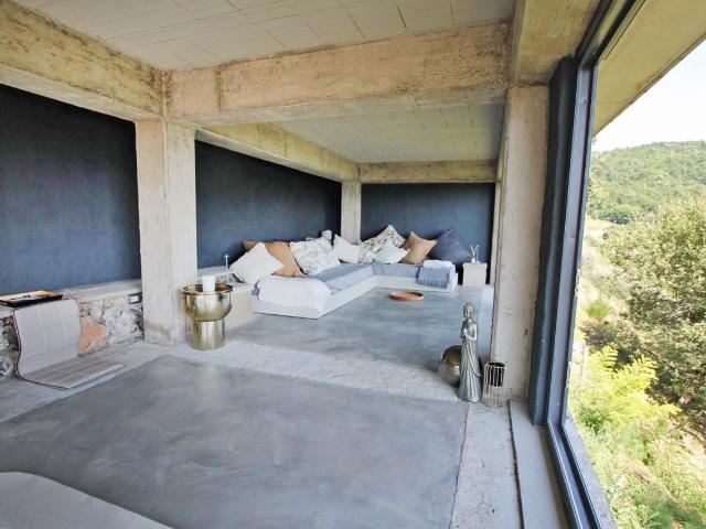 CASA INDIPENDENTE in VENDITA a FIVIZZANO di 6 vani