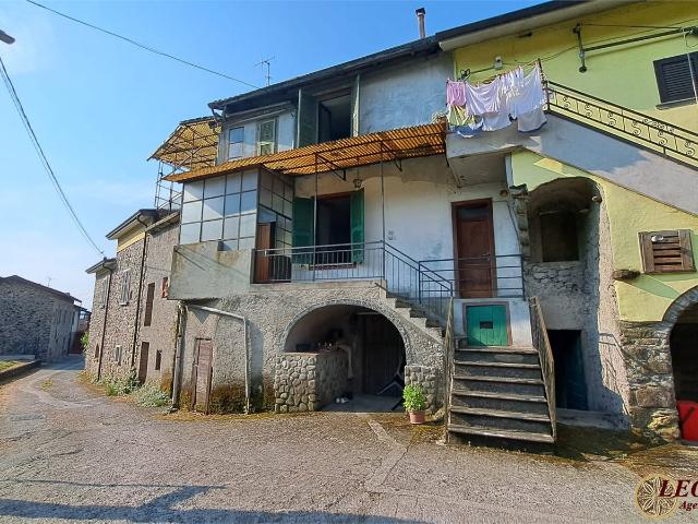 Casa indipendente in vendita a Filattiera