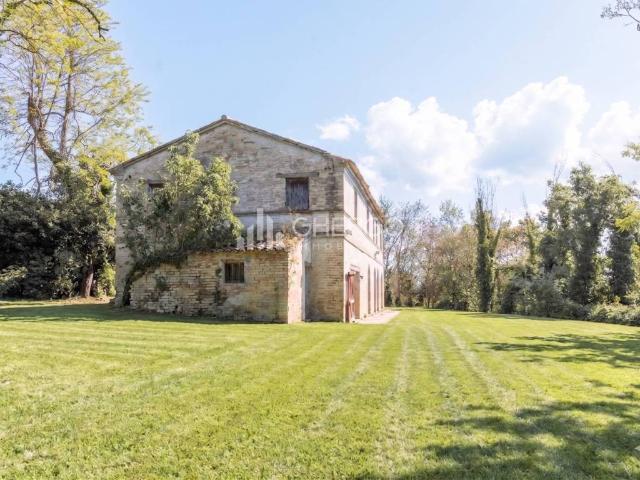 Casa indipendente in vendita a Filottrano AN